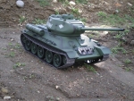 T-34/85 2,4 GHz R&S Metallgetriebe Metall-Treib/Leitrad Metallkette IR/BB-Version